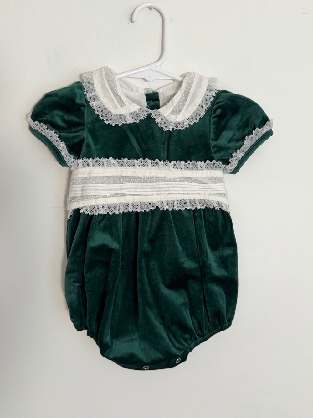 Lulu Bebe Green‎ Velvet Bubble NWT $66 size 12 mo